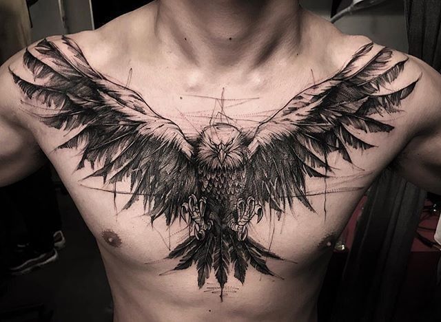 Tatuagem no Peito Masculino