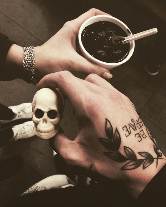 Tatuagem na Mão Masculino