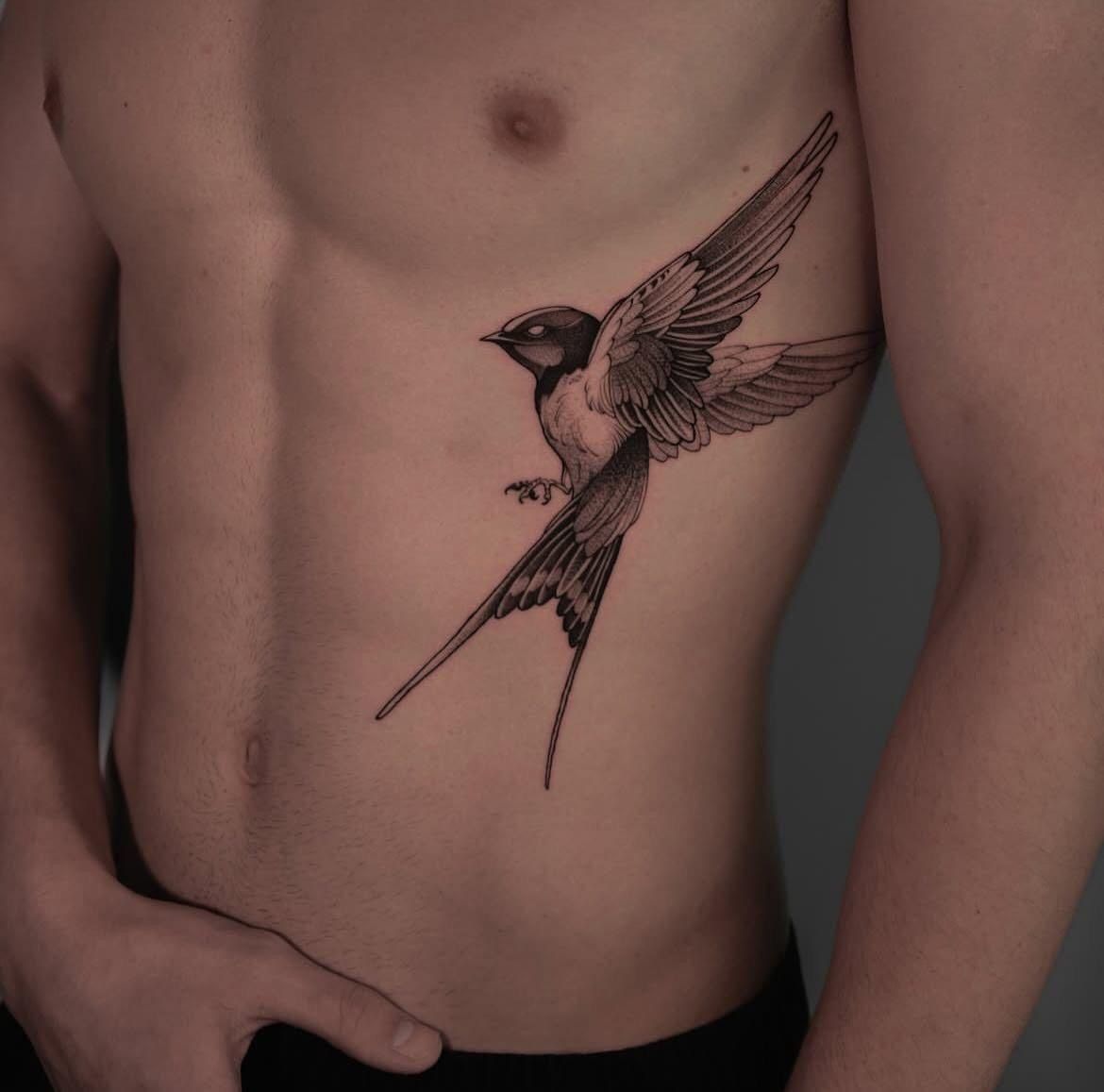 Tatuagem Masculina na Costela