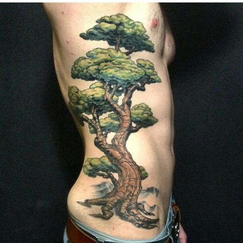 Tatuagem Masculina na Costela