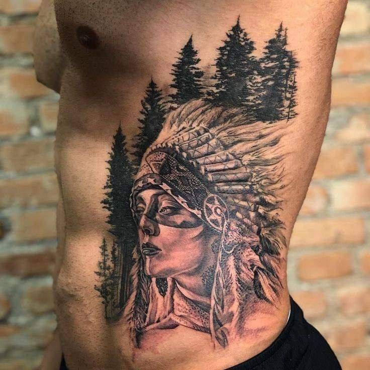 Tatuagem Masculina na Costela