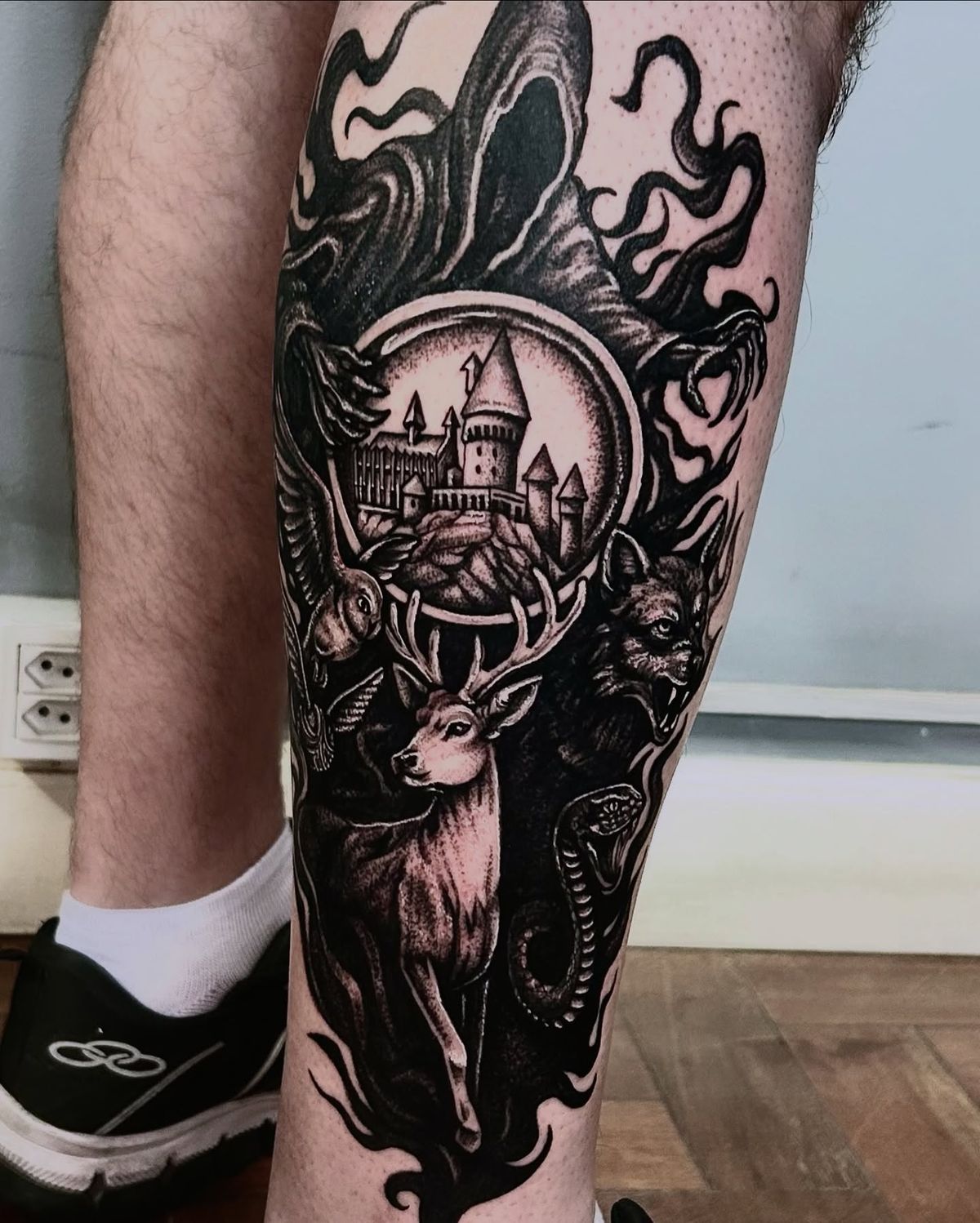 Tatuagem Masculina na Canela