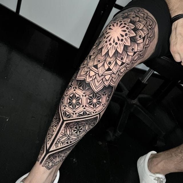 Tatuagem Masculina na Canela