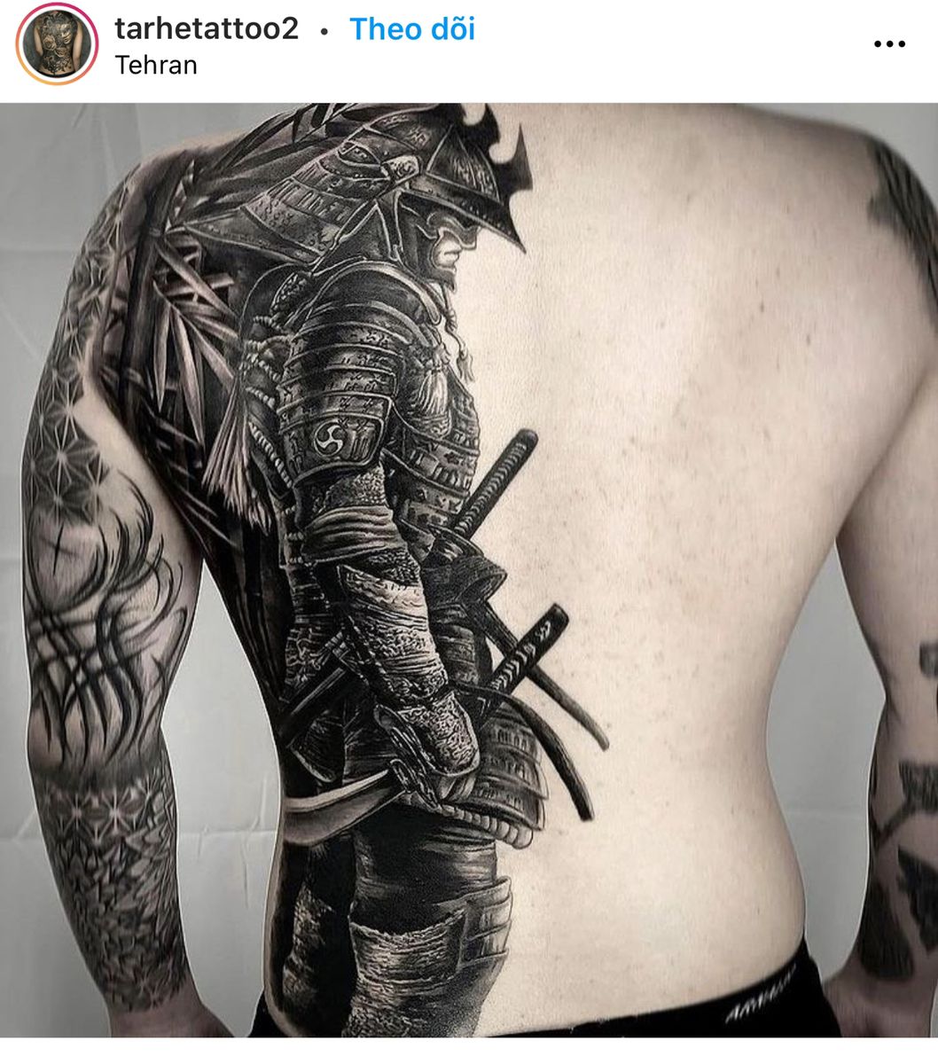 Tatuagem Masculina nas Costas
