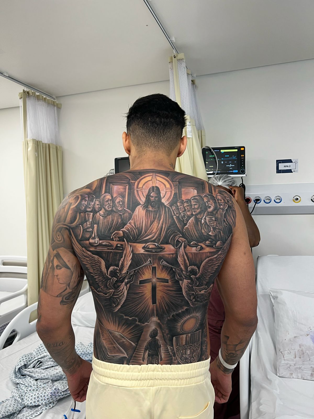 Tatuagem Masculina nas Costas