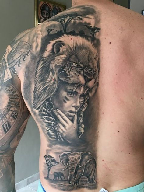 Tatuagem Masculina nas Costas