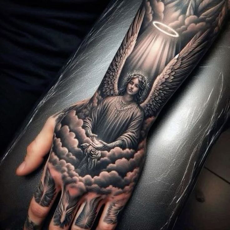 Tatuagem Masculina no Antebraço