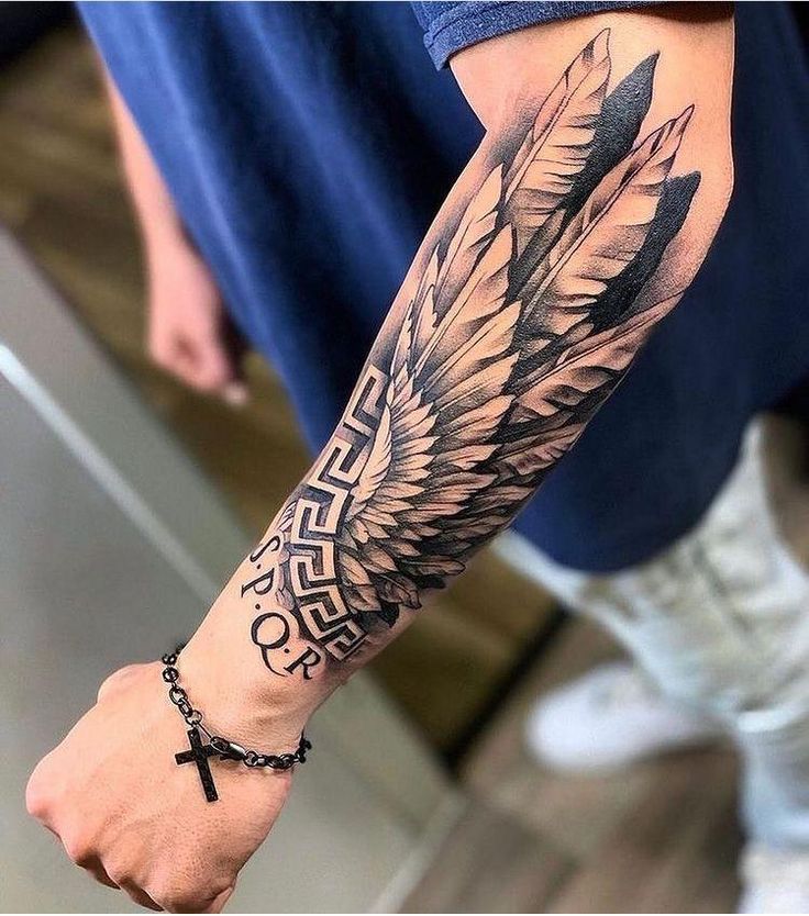 Tatuagem Masculina nos Braços
